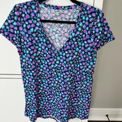 Lilly Pulitzer Tops | Lilly Pulitzer Etta V-Neck Top Seabreeze Blue Low Tide Navy Spotted Wild - Euc | Color: Blue/Pink | Size: S