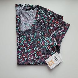 Lularoe Tops | Lularoe Classic T Xs New | Color: Red | Size: 2 To 4