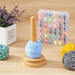 1pc Wooden Yarn Holder, Spinning Knitting Yarn Thread Holder, Desktop Yarn Bracket Yarn Spool, Hand Knitting Accessories