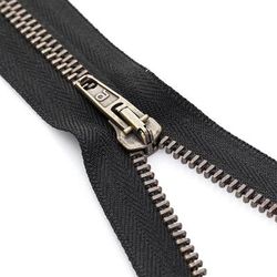 buttinette Fermeture à glissière avec glissière en métal, noir, séparable