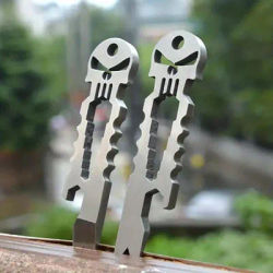 1pc Outdoor Stainless Steel Skull Head EDC Keychain Pendant Bottle Opener, Portable Multi-functional Tool