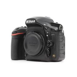 Used Nikon D750
