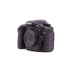 Used Nikon D7500