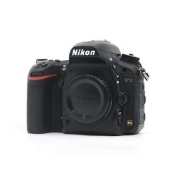 Used Nikon D750