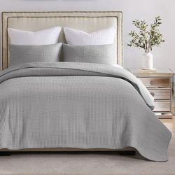 Greenland Home Fashions Cosmo Contemporary Matelassé Coverlet Set by Greenland Home Fashions in Gray (Size KING)
