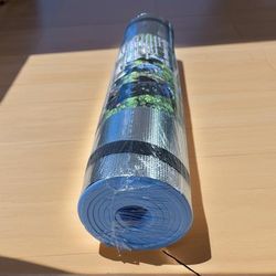 TEMU 1pc Eva Covered Aluminum Foil Multifunctional Outdoor Picnic Mat, 6mm Thick, 0.6cm, Solid Color, Silvery, Mixed Color, For Indoor Yoga, Outdoor , Crawling