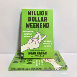 Million Dollar Weekend:the Surprisingly Simple Way To Launch A 7-figure Business in 48 Hours Paperback Book in English