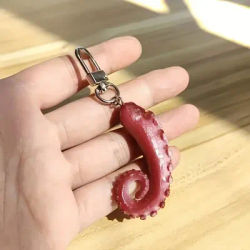 Creative Simulated Squid Keychain, Combining Trendiness and Fun