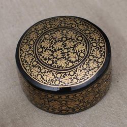 'Leaf-Themed Black Golden Papier Mache Wood Decorative Box'