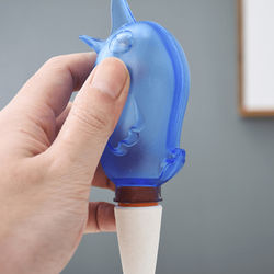 Automatic Drip Bird Shaped Globe Blue