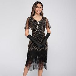 Anni Ruggenti Anni 1920 Lunghezza al ginocchio Abito Flapper Maniche corte Il grande Gatsby Ragazza Flapper Paillettes Frange Tubino Colonna Scollo a V Costume Per donna Natale Carnevale Festa serale