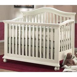 Sorelle Vista 3 Piece Nursery Set in French White - Crib, 5 Drawer Dresser & Armoire