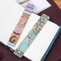 'Hand-Painted Cat-Themed 2-Piece Longan Wood Bookmark Set'