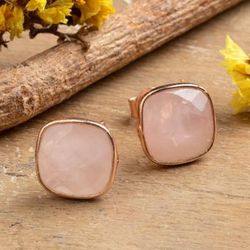 'Cushion-Shaped Rose Quartz Rose Gold-Plated Stud Earrings'