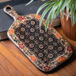 'Cuisine-Themed Batik Pule Wood Cutting Board Wall Accent'