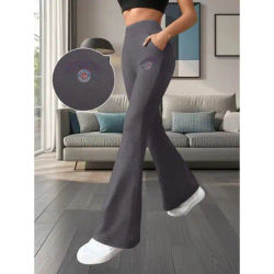 Pantalon évasé taille haute polyvalent et doux pour femme, style rétro universitaire, avec imprimé lettres et badge 'NEVERMIND EST 1996'