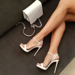Sandales à talons hauts pour femmes SHOFOO, tendance et élégantes. Sandales en cuir verni vert/blanc. Haut de la semelle d'environ 12 cm. Sandales à talons fins.