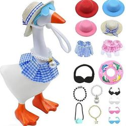 16 pezzi mini vestiti da oca da scrivania con cappelli, occhiali da sole, bikini, salvagente, vestiti per portachiavi a forma di oca magnetico da veranda regali per l'ufficio, sohochic