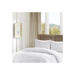 Madison Park Winfield Twin/Twin XL Luxury Down Alternative Comforter in White - Olliix MP10-1246