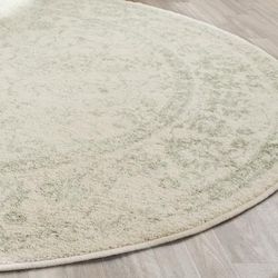 "Adirondack Collection 5'-1" X 7'-6" Rug in Ivory And Silver - Safavieh ADR109C-5"