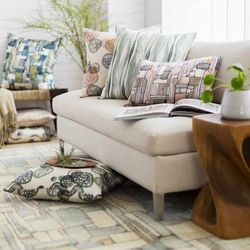Mowbray 13"L x 19"W Traditional Silk Cream/Dark Green/Dusty Pink/Grass Green/Light Olive/Olive/Lime Green/Green Lumbar Pillow - Boutique Rugs