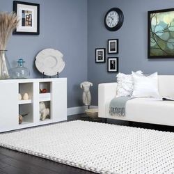 Georgetown 22" Square Traditional White Throw Pillow - Boutique Rugs