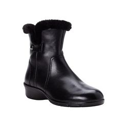 Extra Wide Width Women's Waylynn Bootie by Propet in Black (Size 7 1/2 WW)