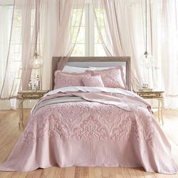 Amelia Bedspread by BrylaneHome in Pale Rose (Size FULL)