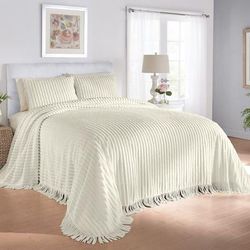 Chenille Bedspread by BrylaneHome in Eggshell (Size TWIN)