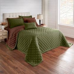 BH Studio Reversible Quilted Bedspread by BH Studio in Green Chocolate (Size KING)