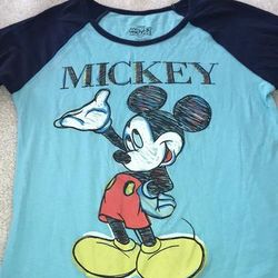 Disney Tops | 3/4 Sleeve Mickey Mouse Shirt | Color: Silver | Size: Mj