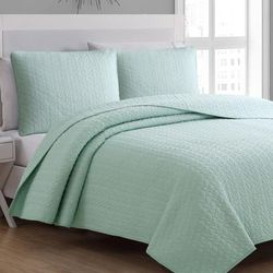 Estate Collection Tristan Quilt Set by American Home Fashion in Pale Aqua (Size KING)