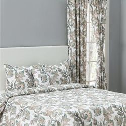 Wynette Multi Colored Jacobean Floral- Comforter Set by Ellis Curtains in Grey (Size QUEEN)