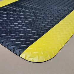 Cactus Mat 1053M-23 GRY Cushion Diamond-Dekplate w/ Yellow Edge - 2' x 3', Vinyl, Gray, Gray Vinyl