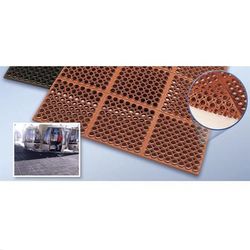 Cactus Mat 3525-R3 VIP Tuffdek Anti Fatigue Mat - 3' x 3', Red, Anti-Fatigue