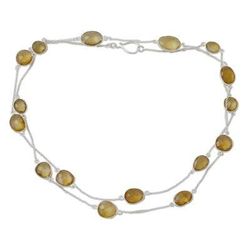 'Duduma Majesty' - Handmade Sterling Silver and Quartz Station Nec