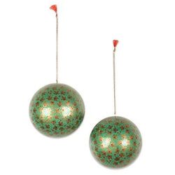 Chinar Gold,'Gold Leaf Motif Papier Mache Ornaments from India (Pair)'