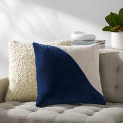 Keiki 22" Square Modern Cotton Navy/Peach Lumbar Pillow - Boutique Rugs