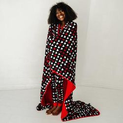 Black XOXO Oversized Cloud Blanket - OSFA