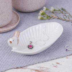 'Handcrafted Bird-Themed Leaf-Shaped White Ceramic Catchall'