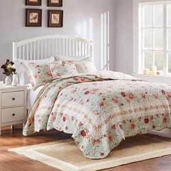 Antique Rose Quilt And Decorative Pillow Set by Greenland Home Fashions in Blue (Size KG/CK 5PC)