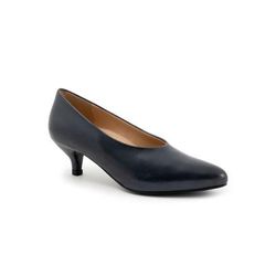 Wide Width Women's Kimber Heeled Pump by Trotters in Navy (Size 10 W)