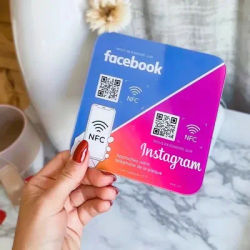 Segno dei Social Media 2-in-1 recensione di Google Instagram Facebook segno acrilico NFC Tap o Scan