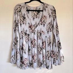 Free People Tops | Free People Speak Easy Floral V-Neck Baby Doll Top Bell Sleeves Size M | Color: Blue/Purple | Size: M