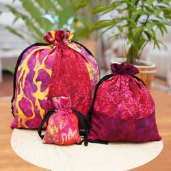 Flaming Joy,'Upcycled Set of 3 Red and Pink Batik Patchwork Gift Pouches'