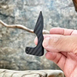 67mm Long Mini "sharp Angle" Carbon Fiber Necklace for Women Protective Hand Thorn with K-Sheath and Steel Bead Chain