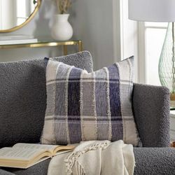 Harrells 18"H x 18"W Coastal Cotton Dark Blue/Beige/Ink Blue/Navy Throw Pillow - Boutique Rugs