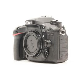 Used Nikon D7200