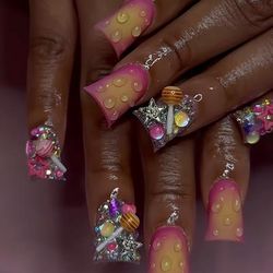 TEMU 24-piece Duckbill Shape Press On Nails Set For Women & Girls - Mixed Colors With Colorblock & Glitter Design, Mid-length, Glossy Finish Including Nail Buffer & Jelly Glue