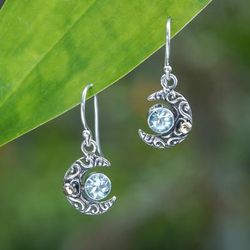 '1-Carat Faceted Blue Topaz Dangle Earrings with Gold Accents'